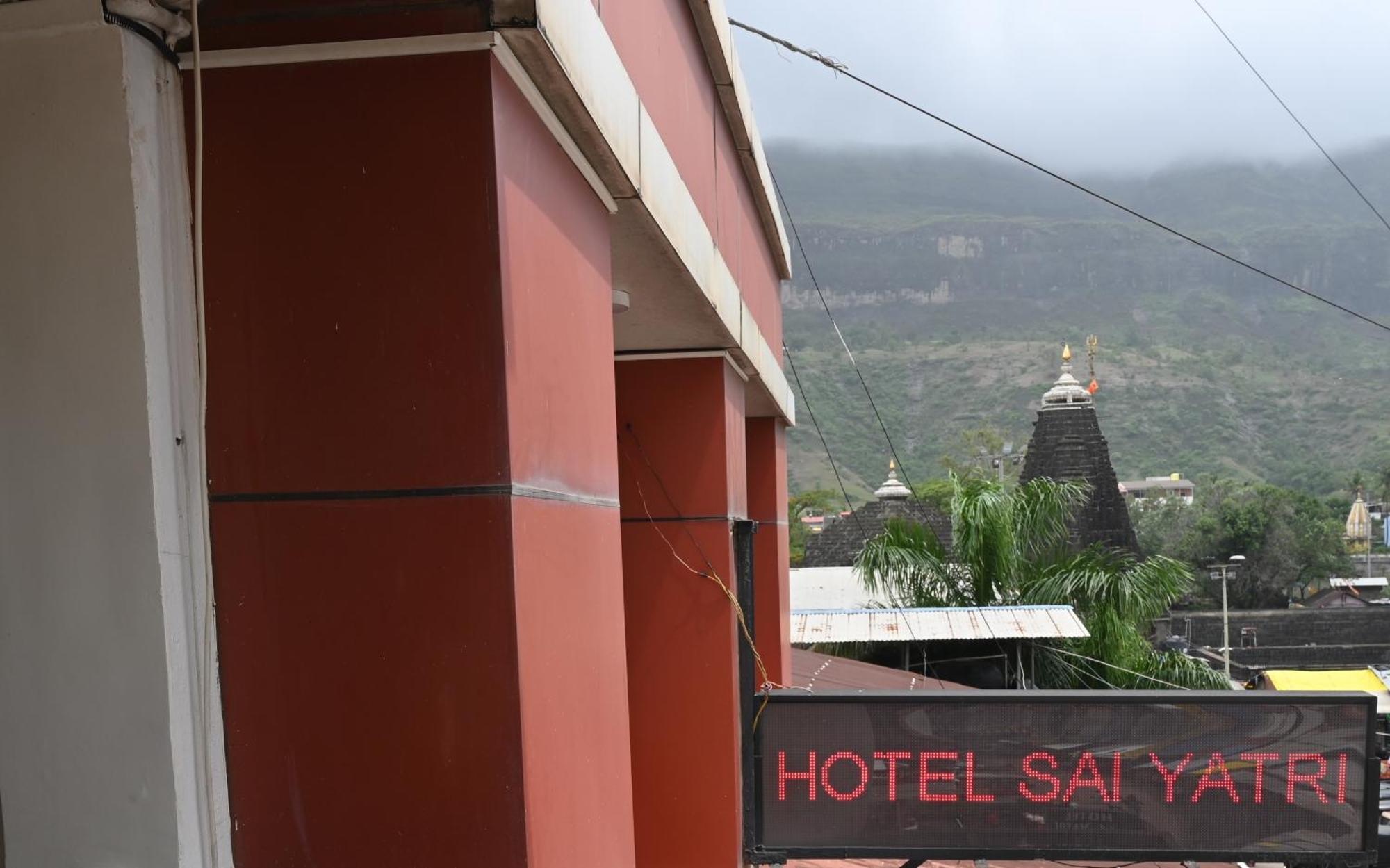 Hotel Sai Yatri Trimbak Exteriör bild