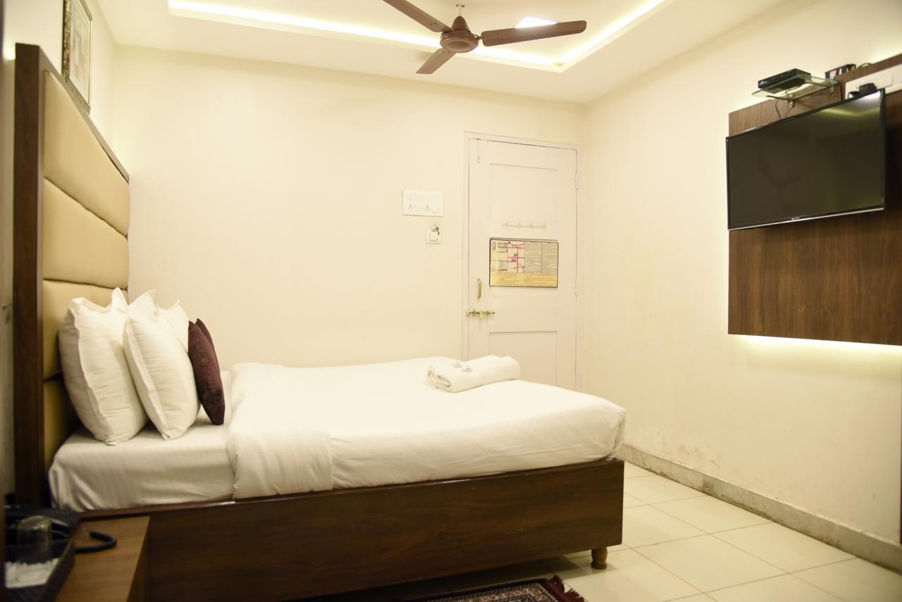 Hotel Sai Yatri Trimbak Exteriör bild
